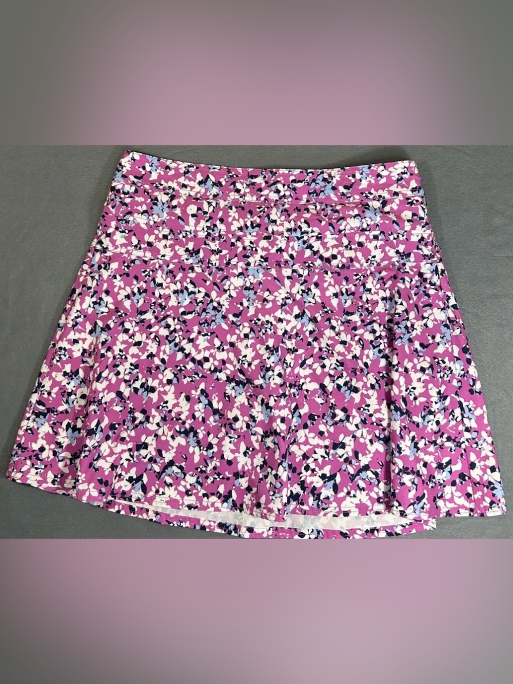IZOD Golf Women's Skort Preppy Purple  Multicolor Printed Tennis/Skirt Size 10